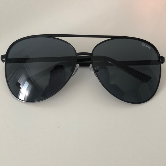 Quay Australia Accessories - Quay Australia- Vivienne in black smoke aviator sunglasses